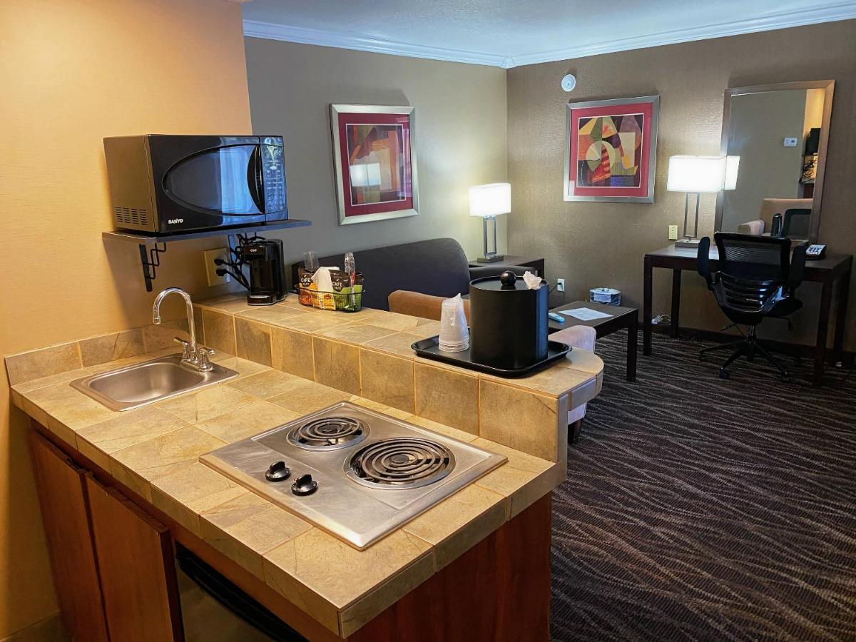 Hotel Tempe/Phoenix Airport Innsuites Hotel & Suites Esterno foto