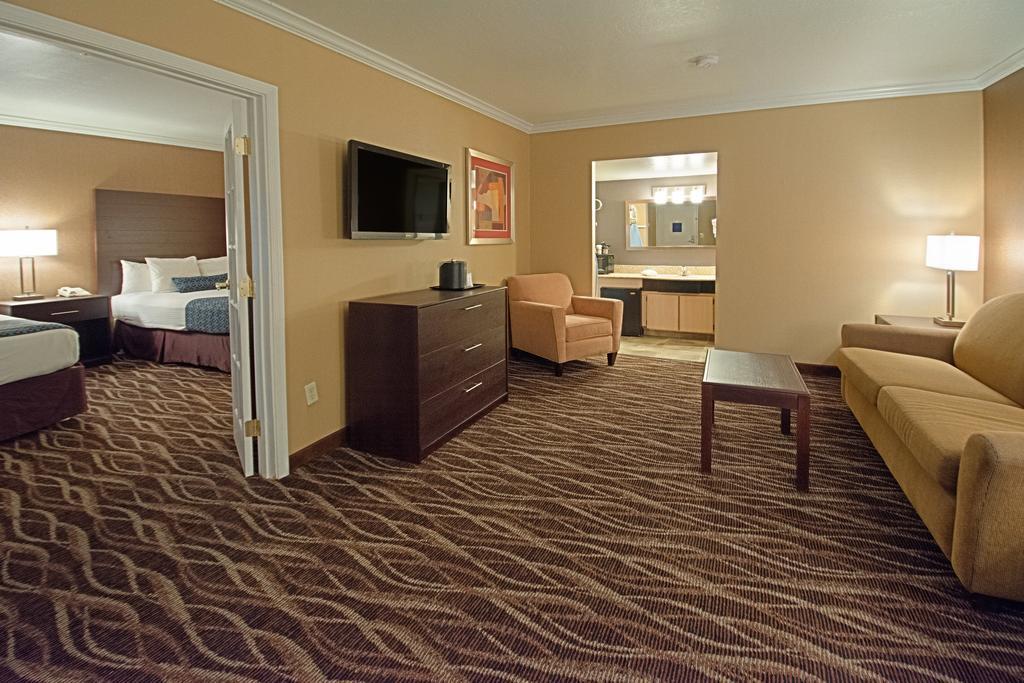 Hotel Tempe/Phoenix Airport Innsuites Hotel & Suites Esterno foto