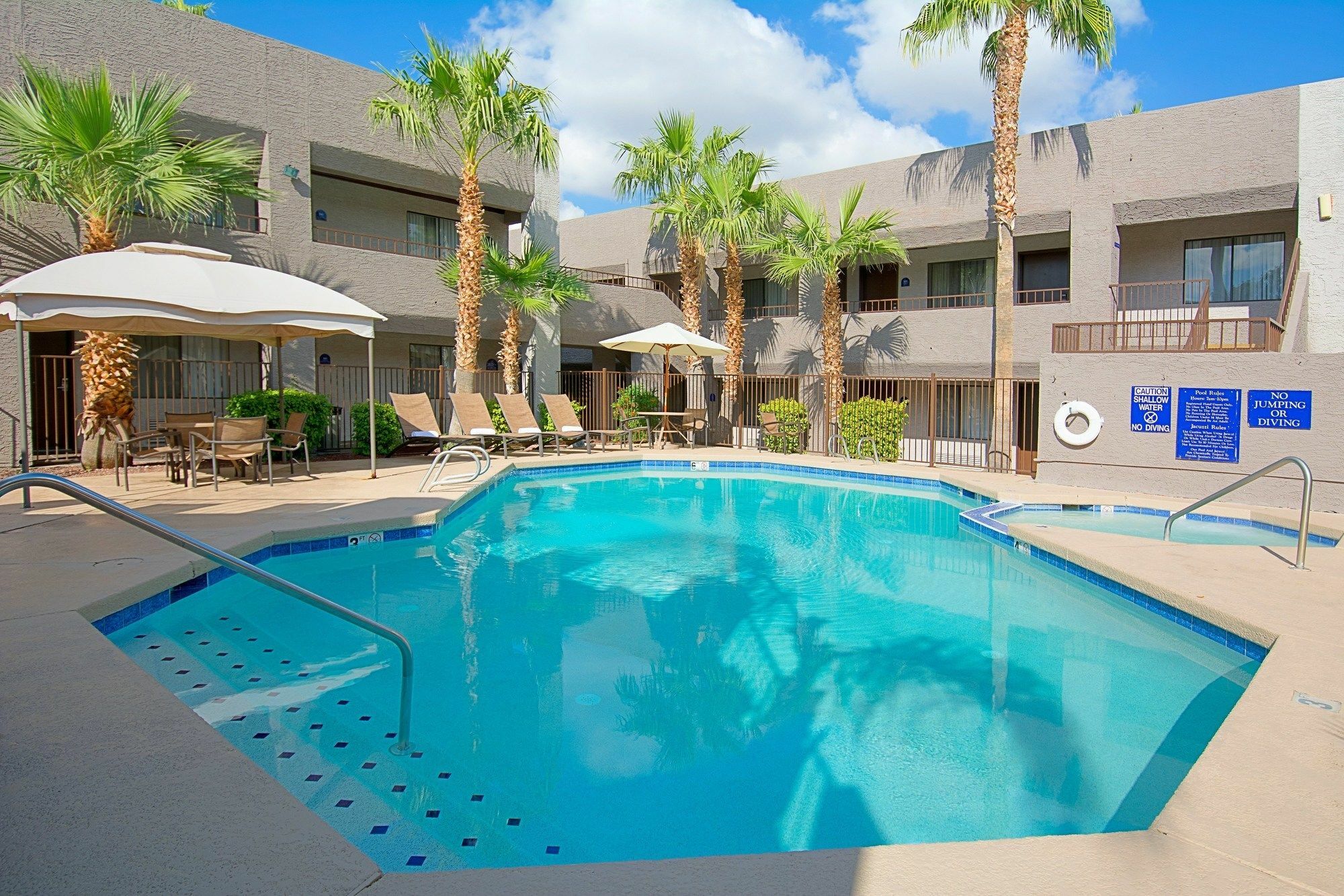 Hotel Tempe/Phoenix Airport Innsuites Hotel & Suites Esterno foto